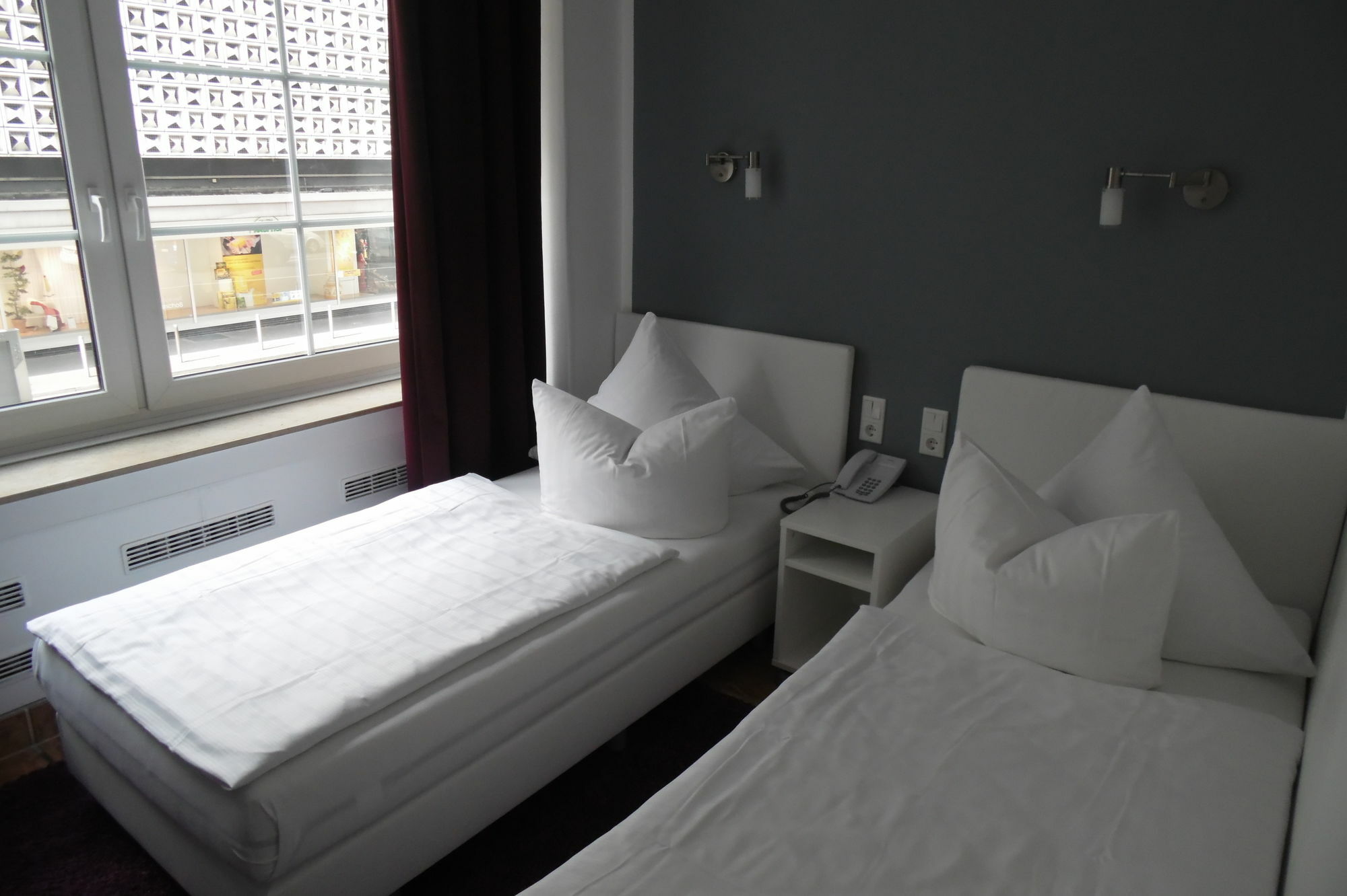 Rheinmetropole Hotel Dusseldorf Luaran gambar